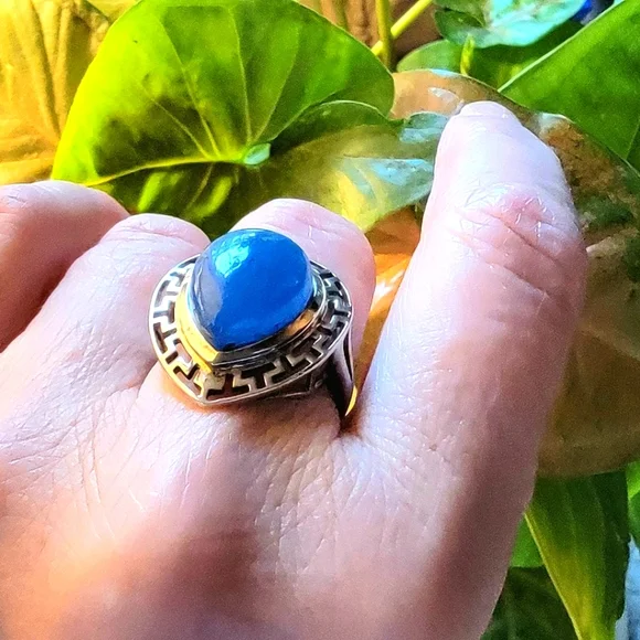 COPY - 🔹️ Sterling Silver Blue Chalcedony Statement Ring - Picture 4 of 10